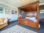 Four poster bed Four poster bed
